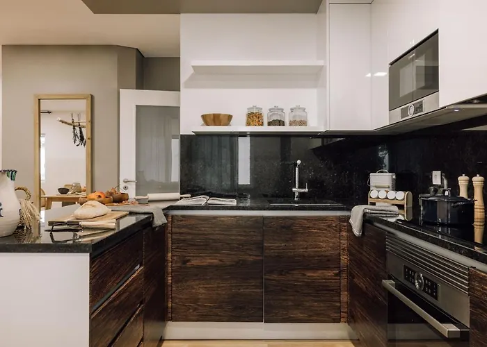 Linares - 2 Bedrooms, Terrace In Campo De Ourique Apartman Lisboa