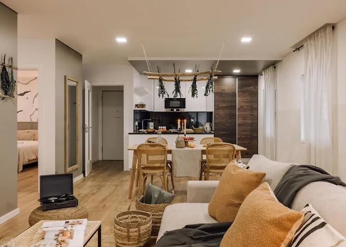 Apartman Linares - 2 Bedrooms, Terrace In Campo De Ourique *