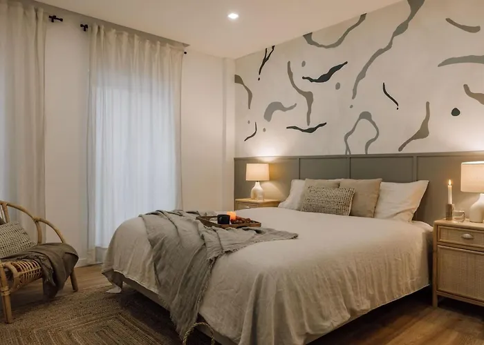 Linares - 2 Bedrooms, Terrace In Campo De Ourique *